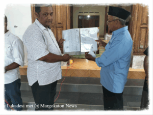 PENYERAHAN AKTA KEMATIAN UNTUK WARGA MARGOKATON PROGRAM LUKADESI BULAN MEI TAHUN 2025 PADUKUHAN BANTULAN