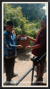PENYERAHAN AKTA KEMATIAN UNTUK WARGA MARGOKATON PROGRAM LUKADESI BULAN JULI TAHUN 2025 PADUKUHAN NYAMPLUNG