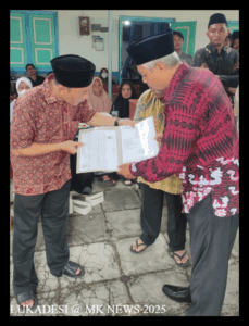PENYERAHAN AKTA KEMATIAN UNTUK WARGA MARGOKATON PROGRAM LUKADESI PADUKUHAN PLANGGOK