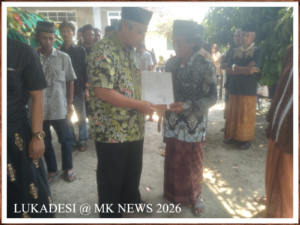 PENYERAHAN AKTA KEMATIAN UNTUK WARGA MARGOKATON PROGRAM LUKADESI (KELUARGA BERDUKA DESA SIAGA) PADUKUHAN BEDILAN BOLU